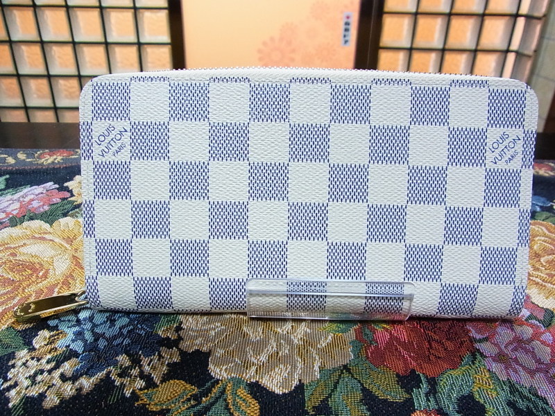 ルイ・ヴィトンアズールジッピーウォレット1